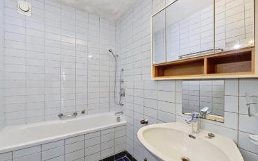 Apartment 4 rooms - image - 10
