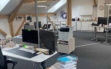 Office - image - 3