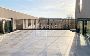 Office - image - 8