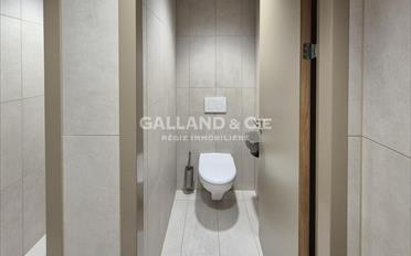 Office - image - 6