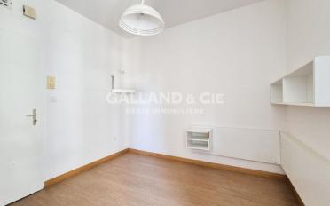 Studio 1 room - image - 2