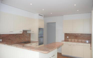 Attic flat 5.5 rooms - image - 3