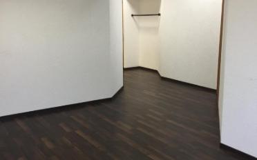 Office - image - 3
