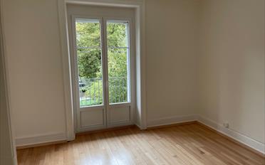 Apartment 4 rooms - image - 8