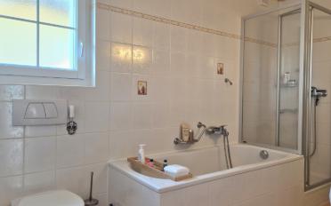 Bifamiliar house - image - 3