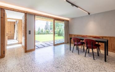 Office - image - 1