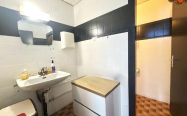 Commercial - image - 11