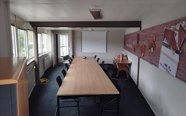 Office - image - 1
