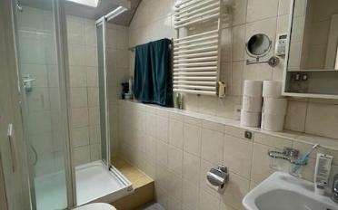Apartment 4 rooms - image - 3