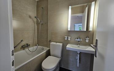 Apartment 4 rooms - image - 8