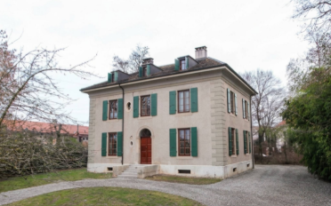 Maison 11 pièces - image - 1