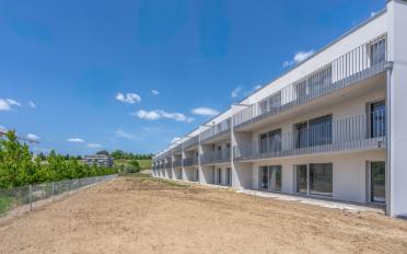 Immeuble résidentiel 7.5 pièces - image - 1