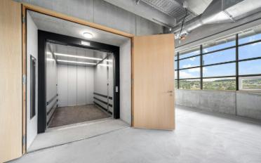 Commercial - image - 4