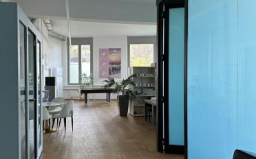 Office - image - 7