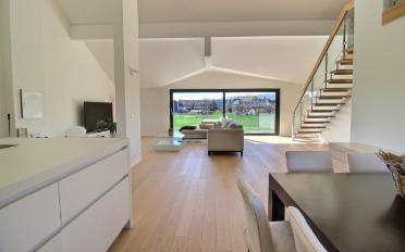 Attic flat 5.5 rooms - image - 1