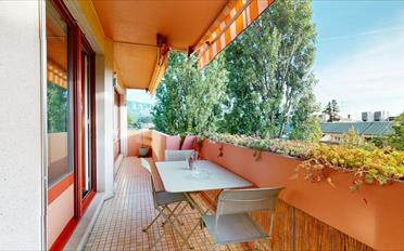 Furnished flat 6 rooms - image - 7