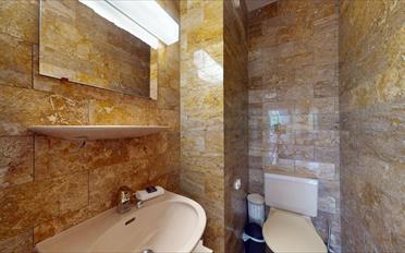 Furnished flat 6 rooms - image - 14