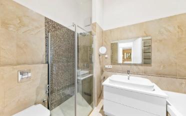Apartment 4 rooms - image - 4