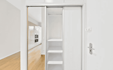 Apartment 4 rooms - image - 2