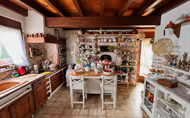 Single house 12 rooms - image - 11