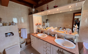 Single house 12 rooms - image - 13