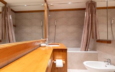 Apartment 4 rooms - image - 10