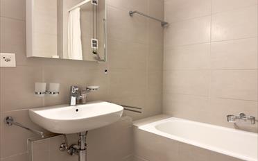 Apartment 5 rooms - image - 8