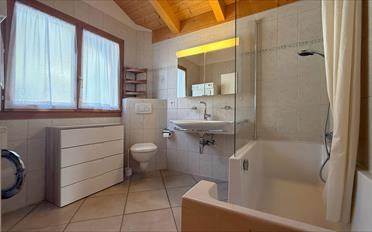 Chalet 5.5 rooms - image - 9