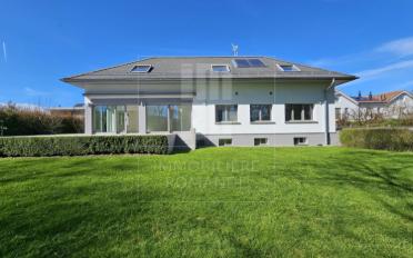 Single house 10 rooms - image - 2