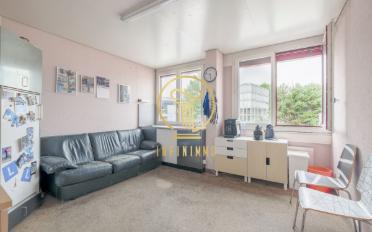 Office - image - 6