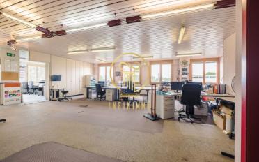 Office - image - 5
