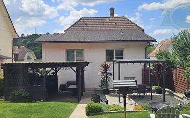 Maison 8.5 pièces - image - 1