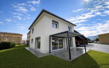 Villa 5.5 Zimmer - image - 1
