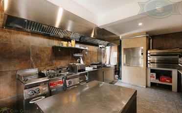 Mixed use property - image - 12