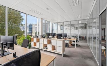 Bureau - image - 18