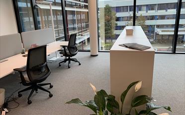 Office - image - 4