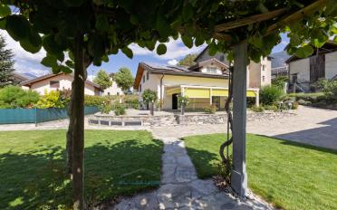 Villa 6.5 pièces - image - 1