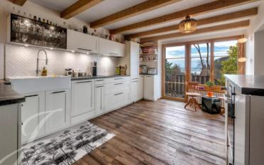 Single house 10 rooms - image - 7