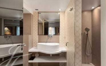 Single house 10 rooms - image - 8
