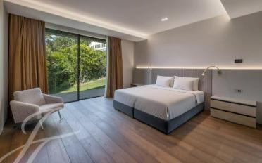 Single house 14 rooms - image - 10