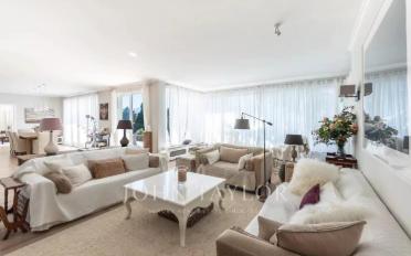 Villa 7.5 pièces - image - 7