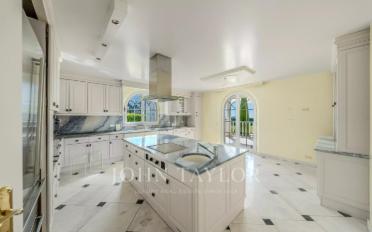 Villa 10 Zimmer - image - 13
