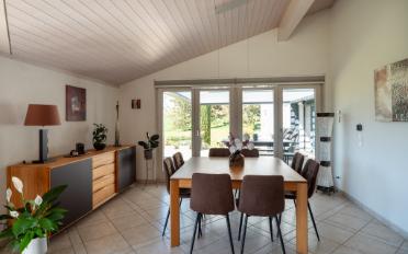 Villa 8.5 pièces - image - 8