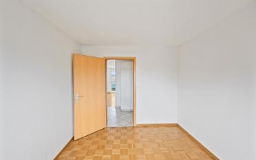 Apartment 4 rooms - image - 7