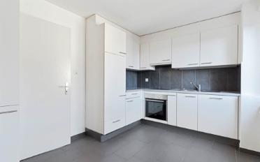 Apartment 4 rooms - image - 10