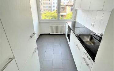 Apartment 4 rooms - image - 3