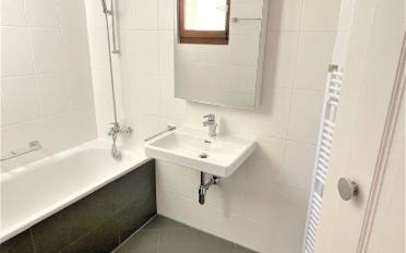Apartment 4 rooms - image - 8