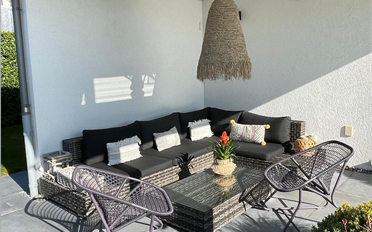 Villa - image - 12