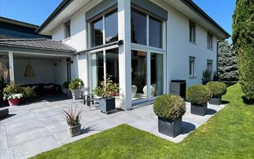 Villa - image - 6