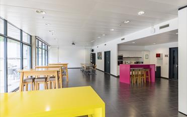 Office - image - 1